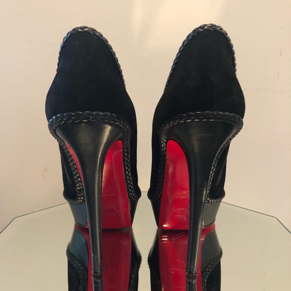 Christian Louboutin - Picture 6 of 6
